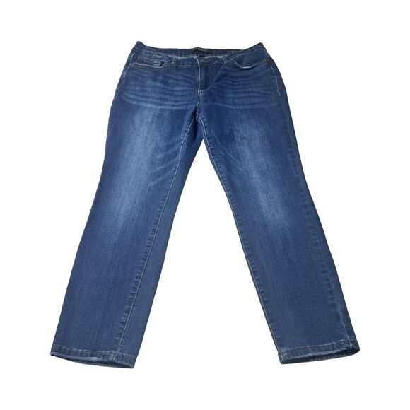 Judy‎ Blue Jeans Womens 32 Blue Relaxed Fit Mid Rise Stretch Dark Wash Cropped - Picture 1 of 5